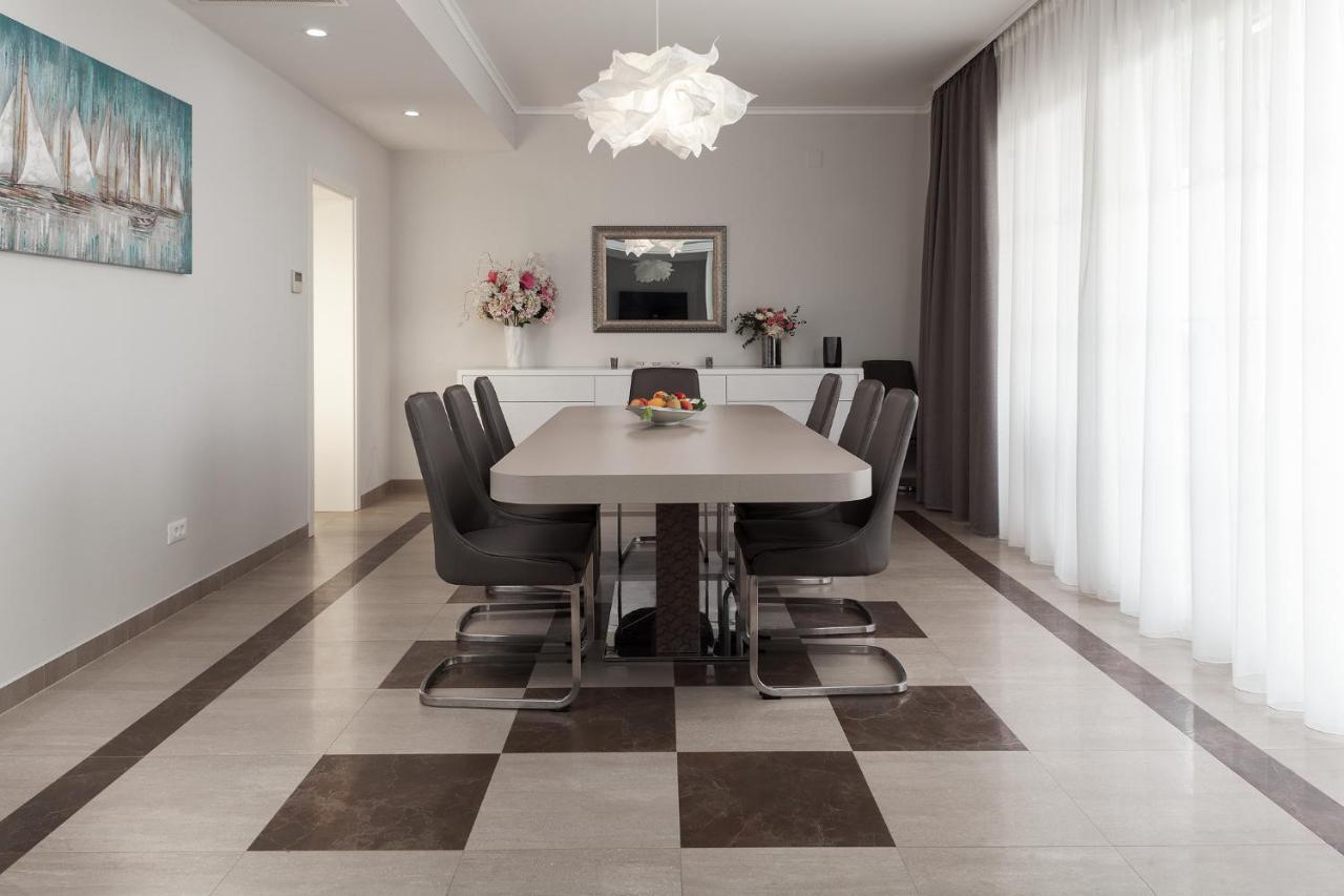 Luxury Rooms Vila Carissa Malinska Exterior photo