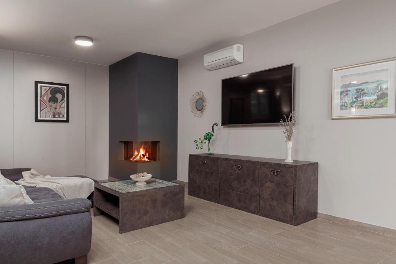 Luxury Rooms Vila Carissa Malinska Exterior photo